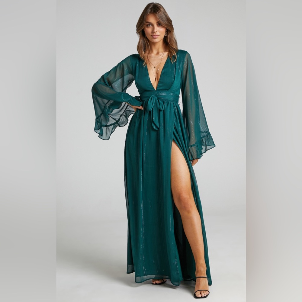 NWT Showpo Dangerous Woman Dress
